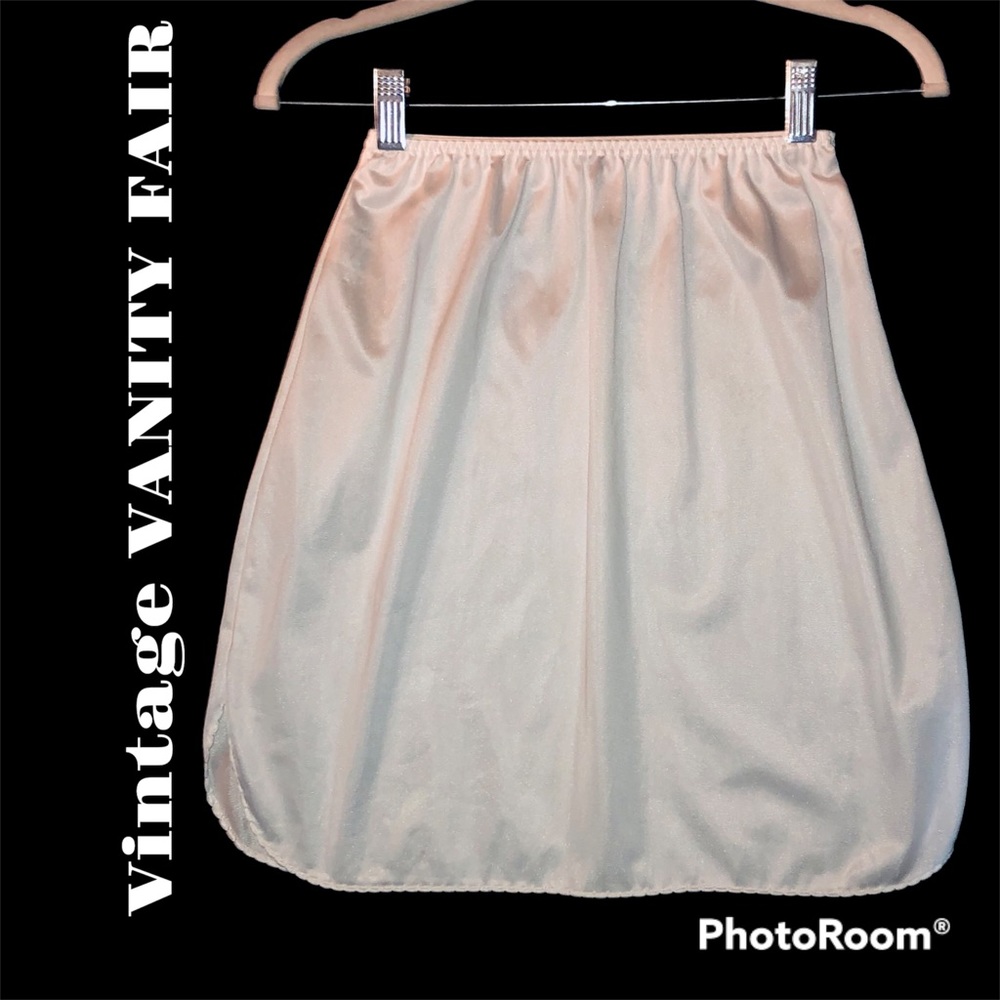 Vintage vanity fair slip